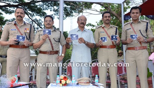 Police Flag Da...